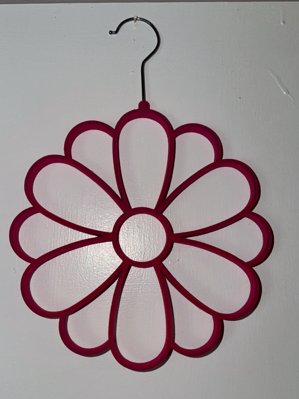 Pink Velvet Flower Shaped Scarf Hanger Daisy Floral Closet Organizer